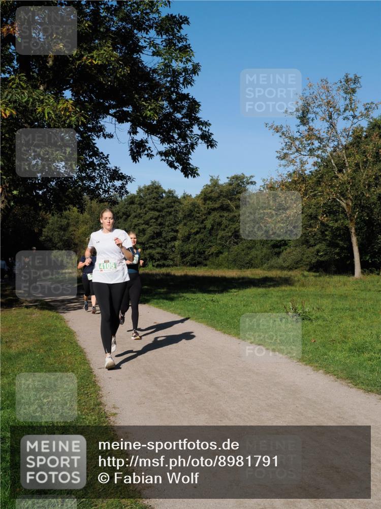 28.09.2025 - 33. Volkslauf durch das schöne Alstertal Fabian Wolf http://msf.ph/oto/8981791 28.09.2025 10:40:23 Laufen 4105 meine-sportfotos.de