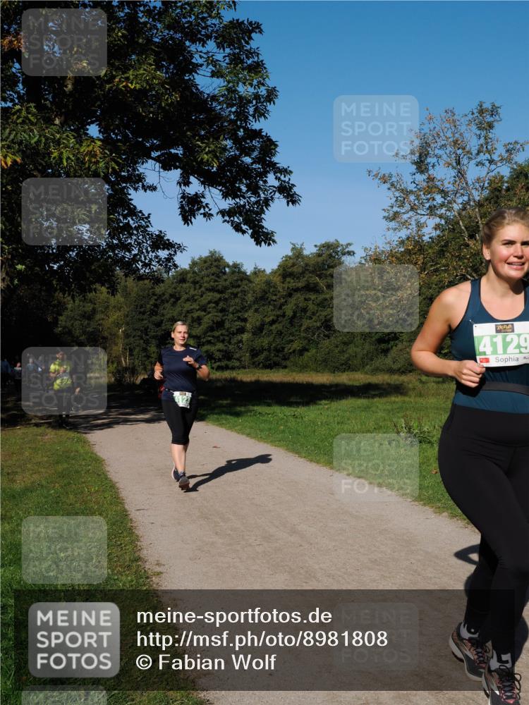28.09.2025 - 33. Volkslauf durch das schöne Alstertal Fabian Wolf http://msf.ph/oto/8981808 28.09.2025 10:40:25 Laufen 4129 meine-sportfotos.de