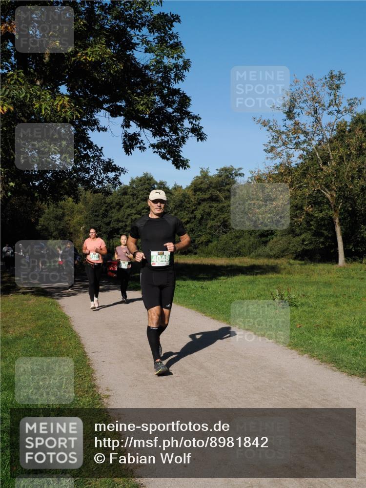 28.09.2025 - 33. Volkslauf durch das schöne Alstertal Fabian Wolf http://msf.ph/oto/8981842 28.09.2025 10:40:31 Laufen 4048 meine-sportfotos.de