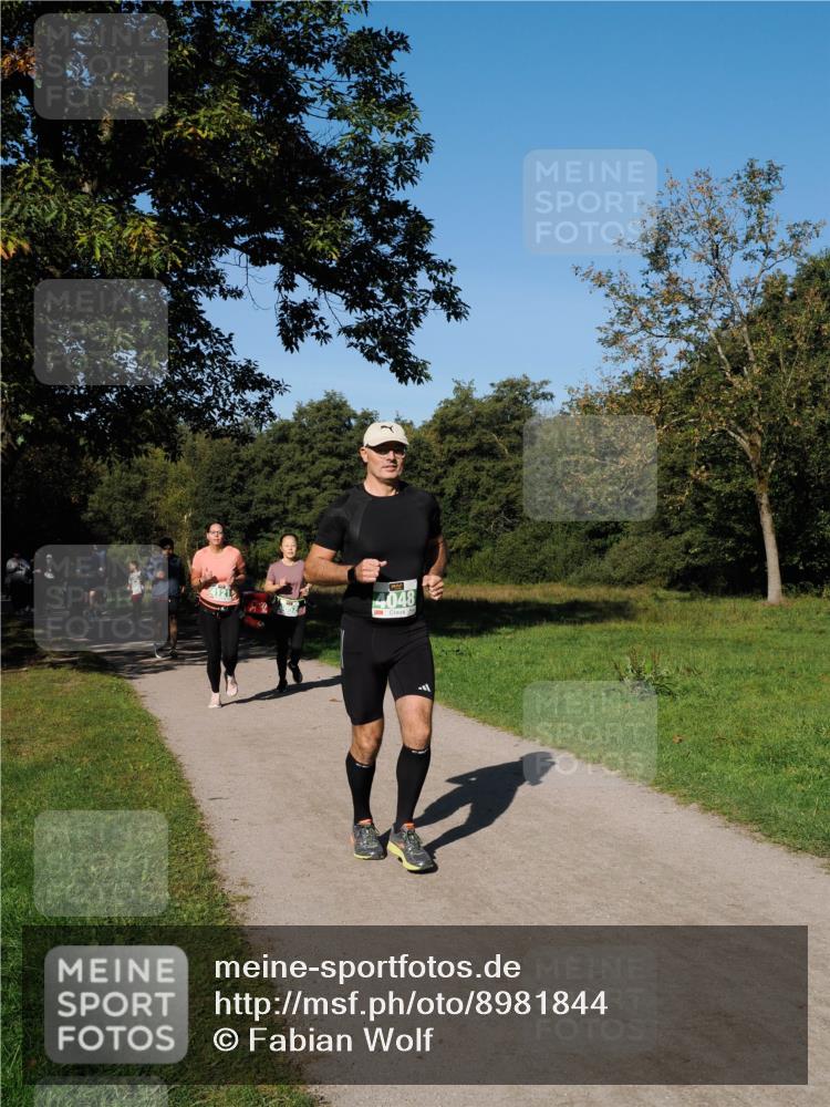 28.09.2025 - 33. Volkslauf durch das schöne Alstertal Fabian Wolf http://msf.ph/oto/8981844 28.09.2025 10:40:32 Laufen 4121, 4048 meine-sportfotos.de