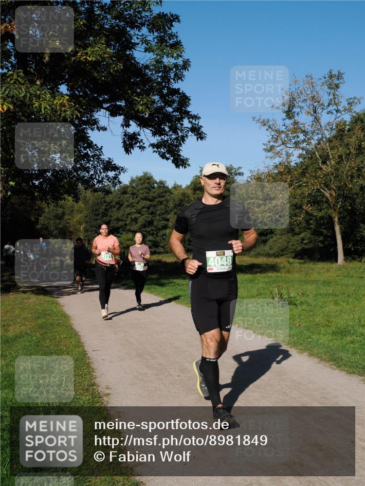 28.09.2025 - 33. Volkslauf durch das schöne Alstertal Fabian Wolf http://msf.ph/oto/8981849 28.09.2025 10:40:32 Laufen 4048 meine-sportfotos.de