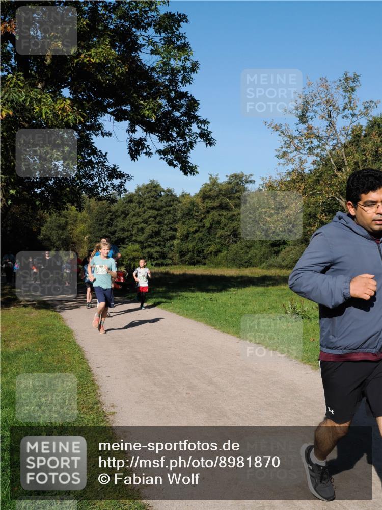 28.09.2025 - 33. Volkslauf durch das schöne Alstertal Fabian Wolf http://msf.ph/oto/8981870 28.09.2025 10:40:37 Laufen 4055 meine-sportfotos.de