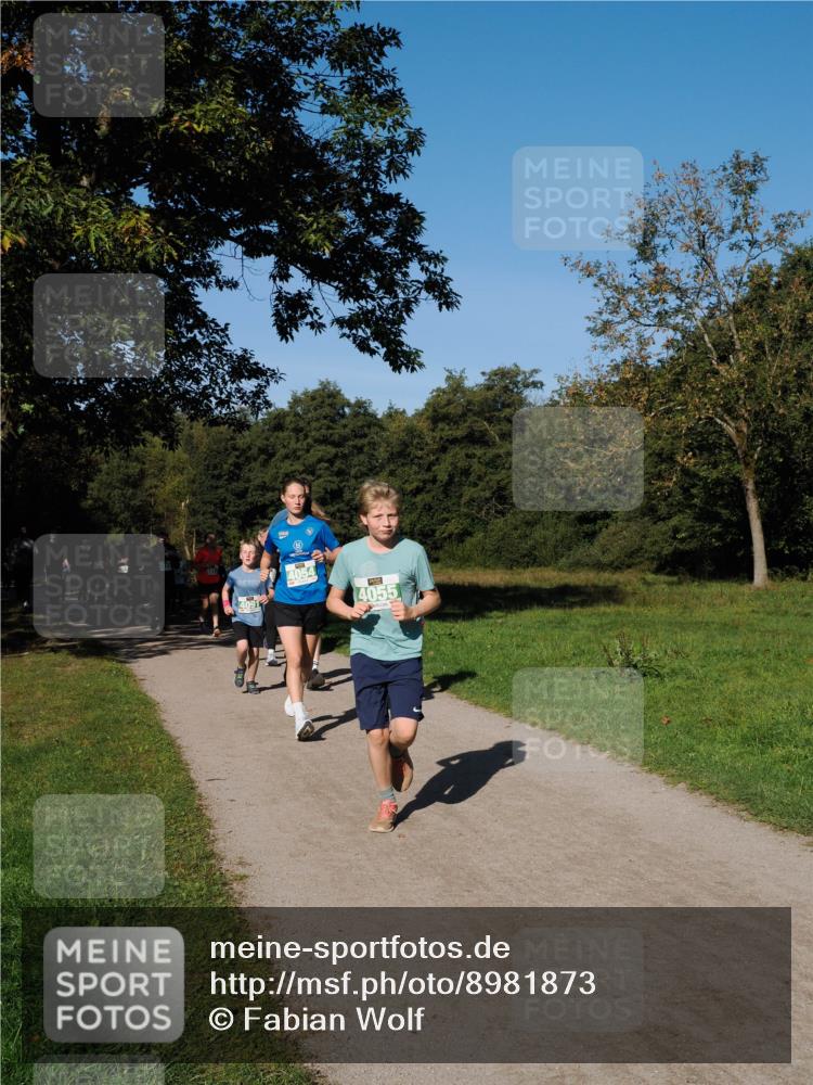 28.09.2025 - 33. Volkslauf durch das schöne Alstertal Fabian Wolf http://msf.ph/oto/8981873 28.09.2025 10:40:39 Laufen 4055 meine-sportfotos.de