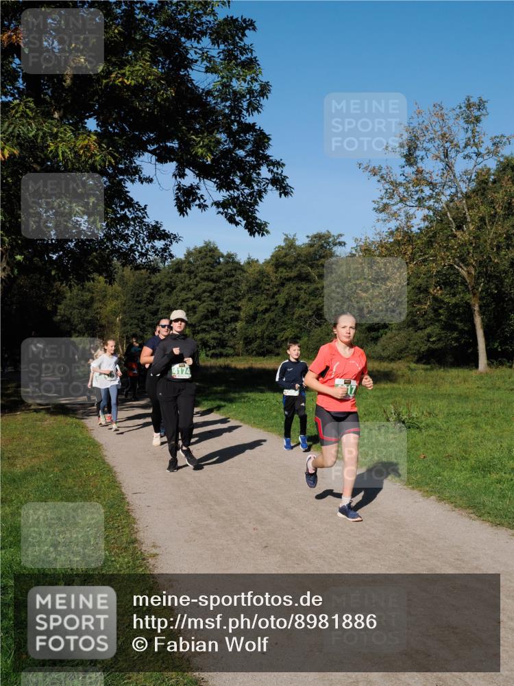 28.09.2025 - 33. Volkslauf durch das schöne Alstertal Fabian Wolf http://msf.ph/oto/8981886 28.09.2025 10:40:44 Laufen  meine-sportfotos.de