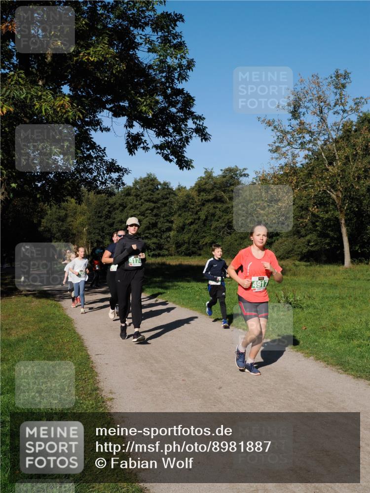 28.09.2025 - 33. Volkslauf durch das schöne Alstertal Fabian Wolf http://msf.ph/oto/8981887 28.09.2025 10:40:44 Laufen 4174, 4917 meine-sportfotos.de
