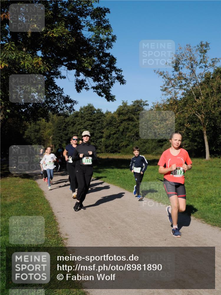 28.09.2025 - 33. Volkslauf durch das schöne Alstertal Fabian Wolf http://msf.ph/oto/8981890 28.09.2025 10:40:44 Laufen 4174, 4917 meine-sportfotos.de
