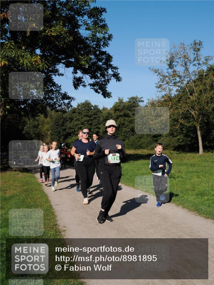 28.09.2025 - 33. Volkslauf durch das schöne Alstertal Fabian Wolf http://msf.ph/oto/8981895 28.09.2025 10:40:45 Laufen 4174 meine-sportfotos.de