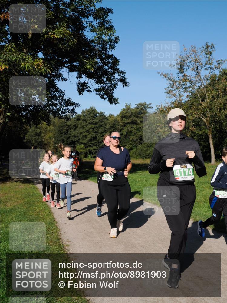 28.09.2025 - 33. Volkslauf durch das schöne Alstertal Fabian Wolf http://msf.ph/oto/8981903 28.09.2025 10:40:46 Laufen 4174, 409 meine-sportfotos.de