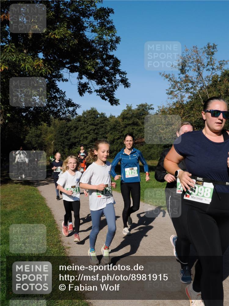 28.09.2025 - 33. Volkslauf durch das schöne Alstertal Fabian Wolf http://msf.ph/oto/8981915 28.09.2025 10:40:47 Laufen 4126, 998 meine-sportfotos.de