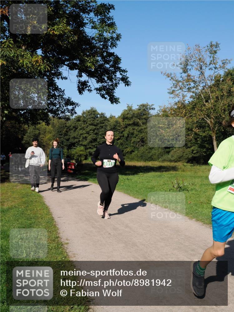 28.09.2025 - 33. Volkslauf durch das schöne Alstertal Fabian Wolf http://msf.ph/oto/8981942 28.09.2025 10:40:55 Laufen 4915 meine-sportfotos.de