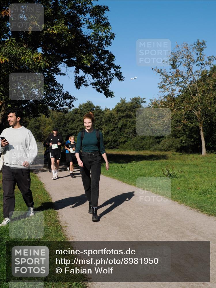 28.09.2025 - 33. Volkslauf durch das schöne Alstertal Fabian Wolf http://msf.ph/oto/8981950 28.09.2025 10:41:01 Laufen  meine-sportfotos.de