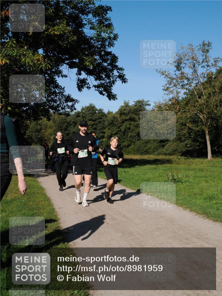 28.09.2025 - 33. Volkslauf durch das schöne Alstertal Fabian Wolf http://msf.ph/oto/8981959 28.09.2025 10:41:03 Laufen 410 meine-sportfotos.de