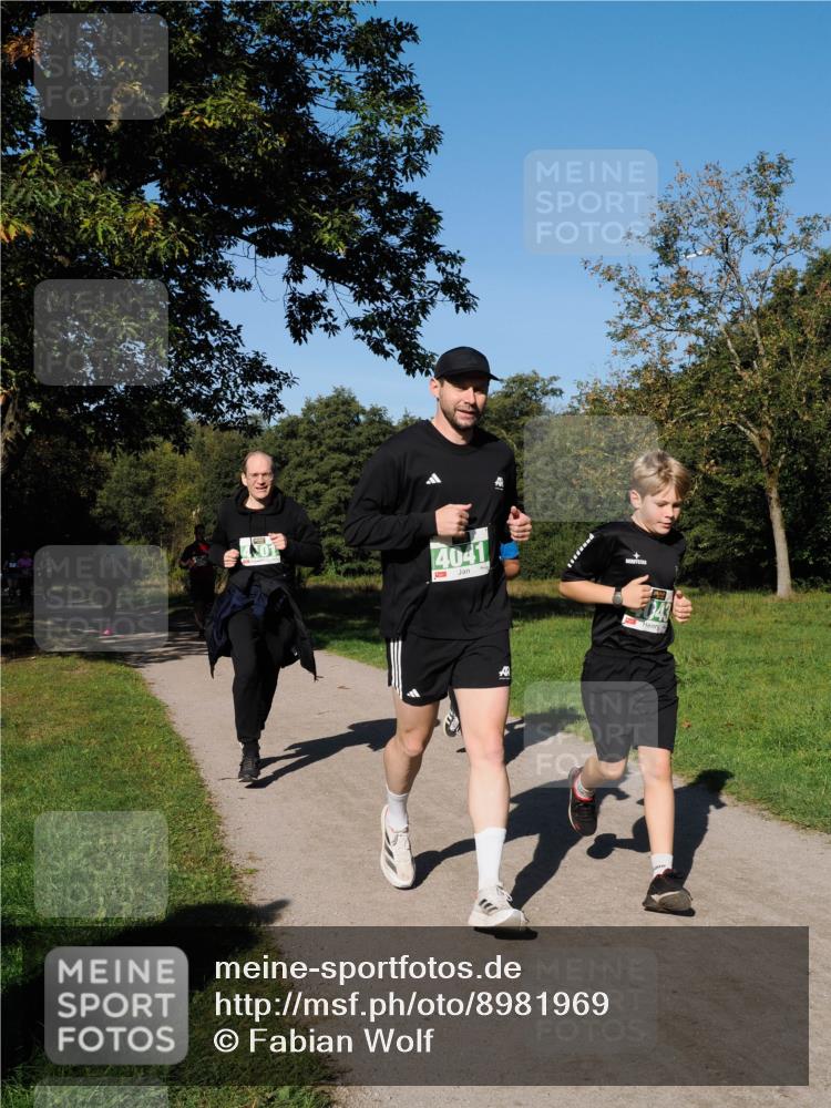 28.09.2025 - 33. Volkslauf durch das schöne Alstertal Fabian Wolf http://msf.ph/oto/8981969 28.09.2025 10:41:04 Laufen 4041 meine-sportfotos.de