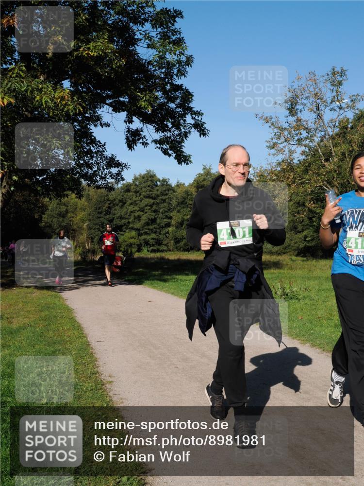 28.09.2025 - 33. Volkslauf durch das schöne Alstertal Fabian Wolf http://msf.ph/oto/8981981 28.09.2025 10:41:06 Laufen 4, 01, 410 meine-sportfotos.de