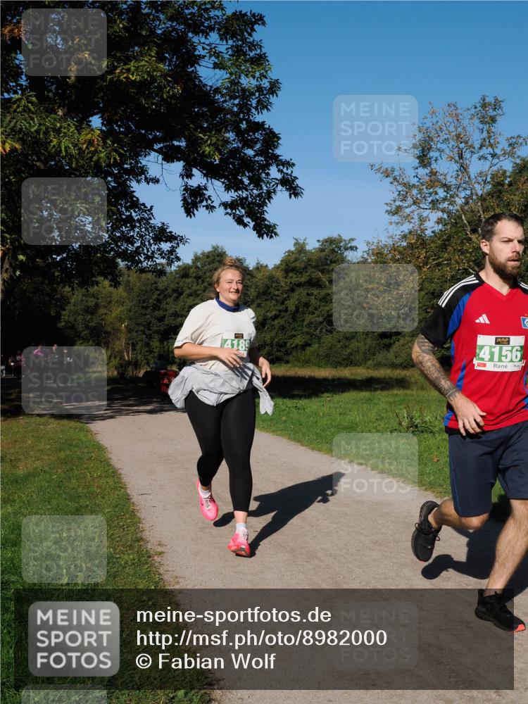 28.09.2025 - 33. Volkslauf durch das schöne Alstertal Fabian Wolf http://msf.ph/oto/8982000 28.09.2025 10:41:11 Laufen 4189, 4156 meine-sportfotos.de