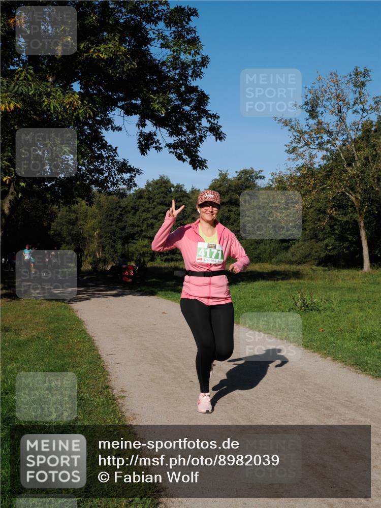 28.09.2025 - 33. Volkslauf durch das schöne Alstertal Fabian Wolf http://msf.ph/oto/8982039 28.09.2025 10:41:26 Laufen 4171 meine-sportfotos.de