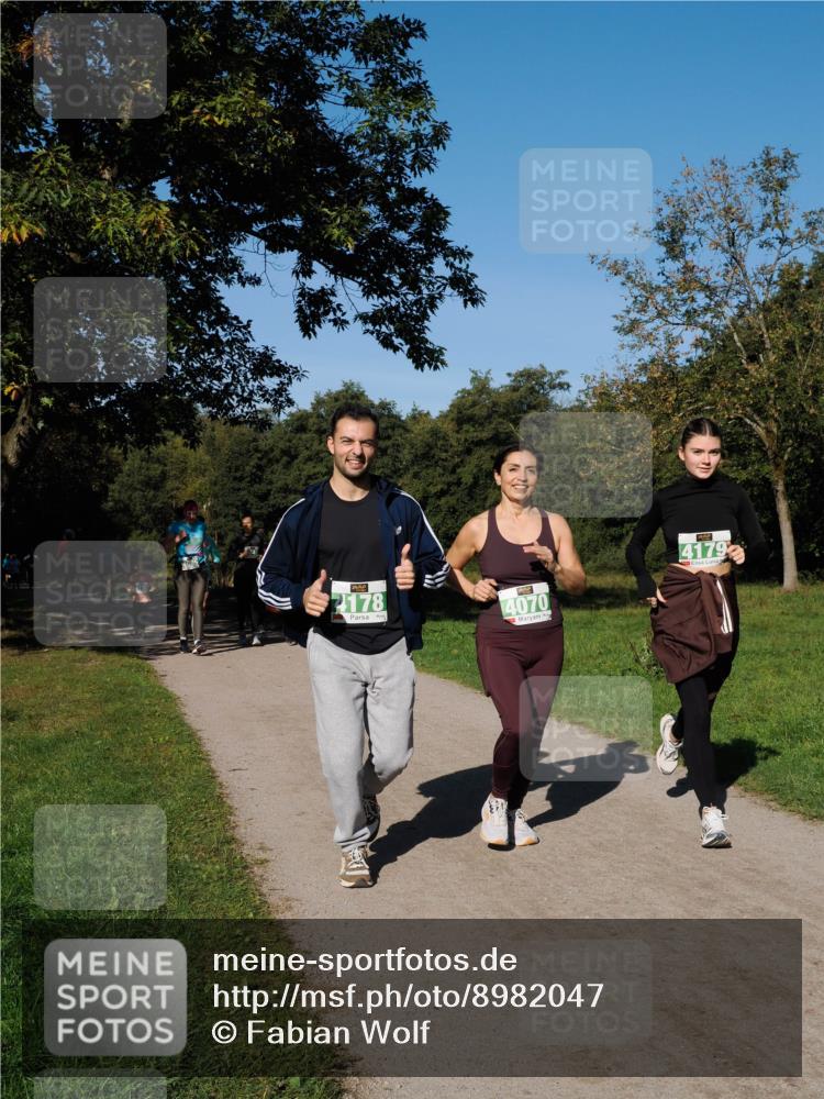 28.09.2025 - 33. Volkslauf durch das schöne Alstertal Fabian Wolf http://msf.ph/oto/8982047 28.09.2025 10:41:35 Laufen 7178, 4070, 4179 meine-sportfotos.de