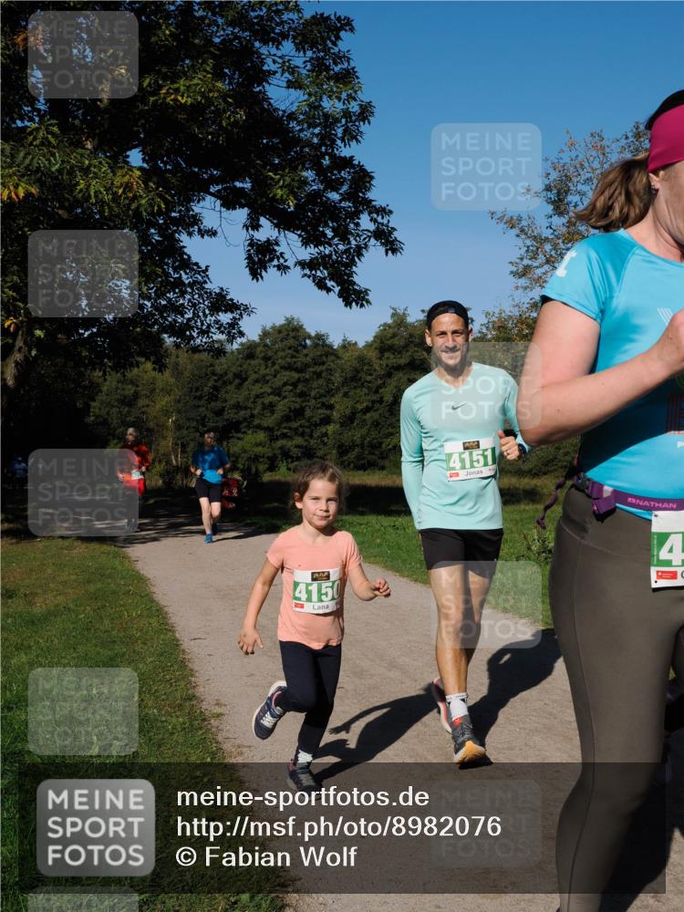 28.09.2025 - 33. Volkslauf durch das schöne Alstertal Fabian Wolf http://msf.ph/oto/8982076 28.09.2025 10:41:42 Laufen 4150, 4151 meine-sportfotos.de