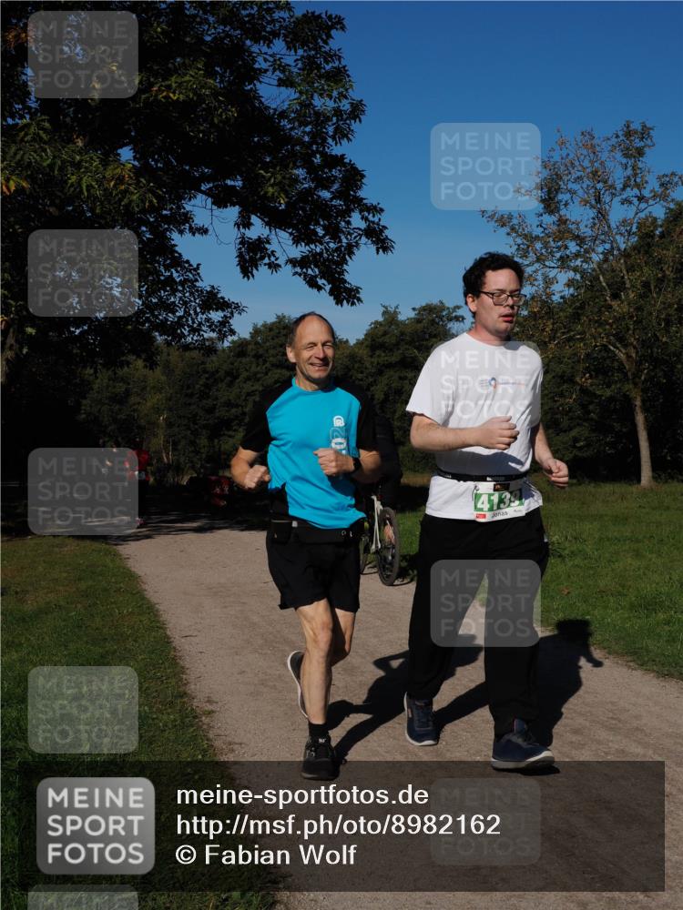 28.09.2025 - 33. Volkslauf durch das schöne Alstertal Fabian Wolf http://msf.ph/oto/8982162 28.09.2025 10:42:06 Laufen 4139 meine-sportfotos.de
