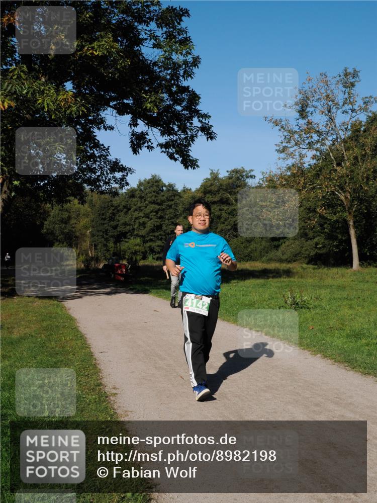 28.09.2025 - 33. Volkslauf durch das schöne Alstertal Fabian Wolf http://msf.ph/oto/8982198 28.09.2025 10:42:20 Laufen 4142 meine-sportfotos.de