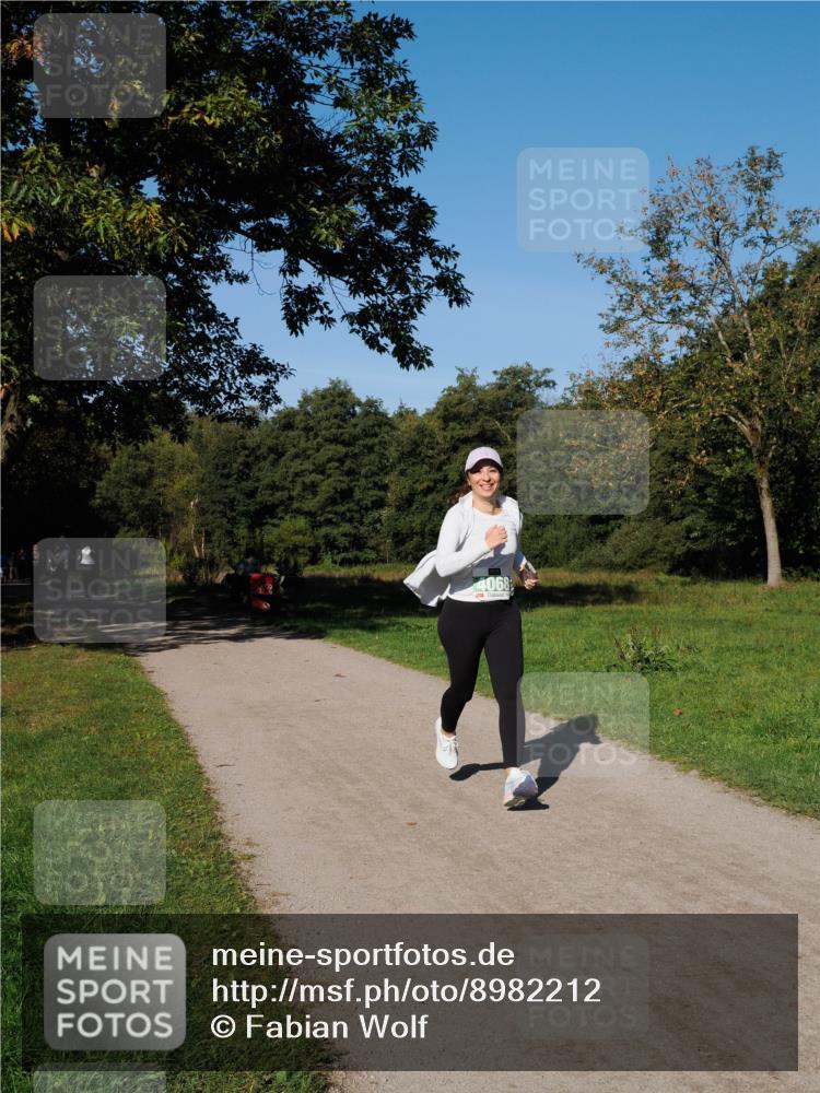 28.09.2025 - 33. Volkslauf durch das schöne Alstertal Fabian Wolf http://msf.ph/oto/8982212 28.09.2025 10:42:41 Laufen 4068 meine-sportfotos.de