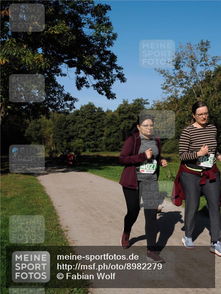 28.09.2025 - 33. Volkslauf durch das schöne Alstertal Fabian Wolf http://msf.ph/oto/8982279 28.09.2025 10:43:01 Laufen 4027, 4026 meine-sportfotos.de