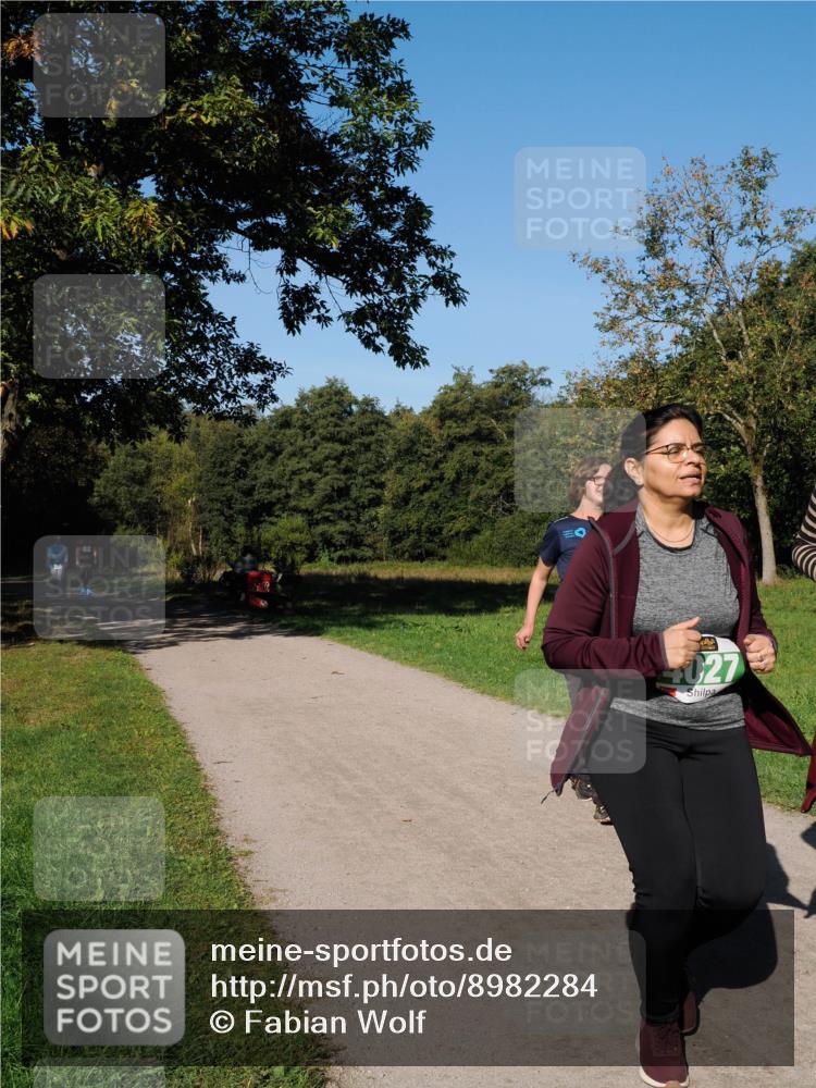 28.09.2025 - 33. Volkslauf durch das schöne Alstertal Fabian Wolf http://msf.ph/oto/8982284 28.09.2025 10:43:01 Laufen 027 meine-sportfotos.de