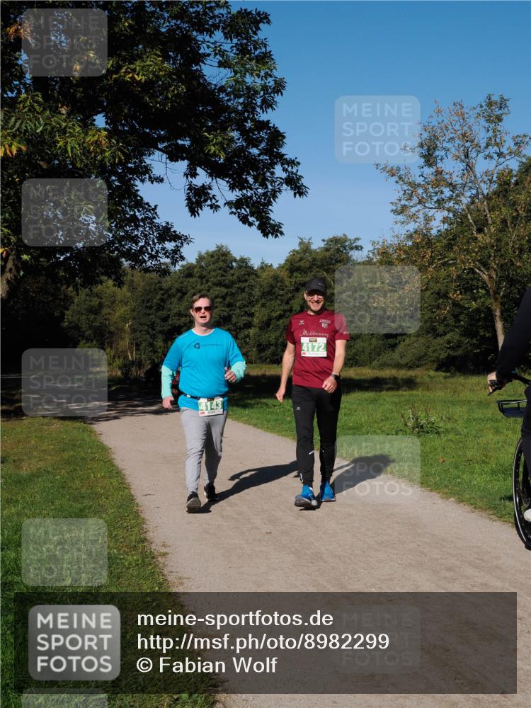 28.09.2025 - 33. Volkslauf durch das schöne Alstertal Fabian Wolf http://msf.ph/oto/8982299 28.09.2025 10:43:20 Laufen 4143, 4172 meine-sportfotos.de