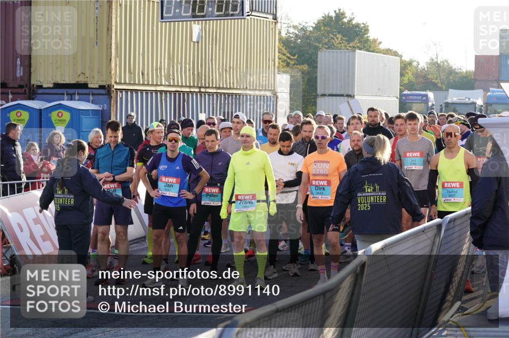 03.10.2025 - Köhlbrandbrückenlauf Michael Burmester http://msf.ph/oto/8991140 03.10.2025 08:59:52 Ziel  meine-sportfotos.de