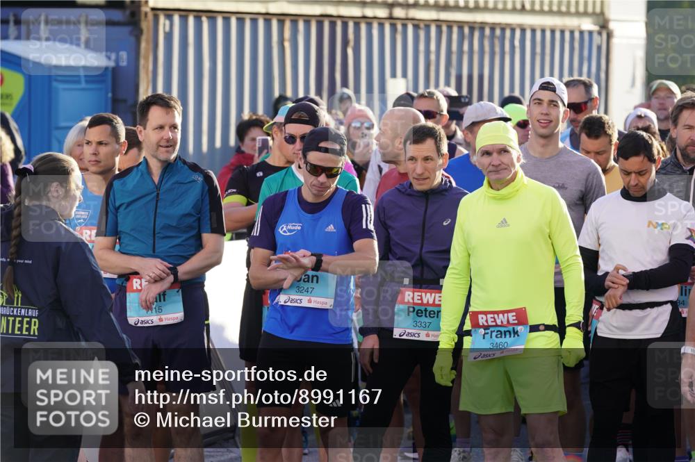 03.10.2025 - Köhlbrandbrückenlauf Michael Burmester http://msf.ph/oto/8991167 03.10.2025 08:59:55 Ziel  meine-sportfotos.de