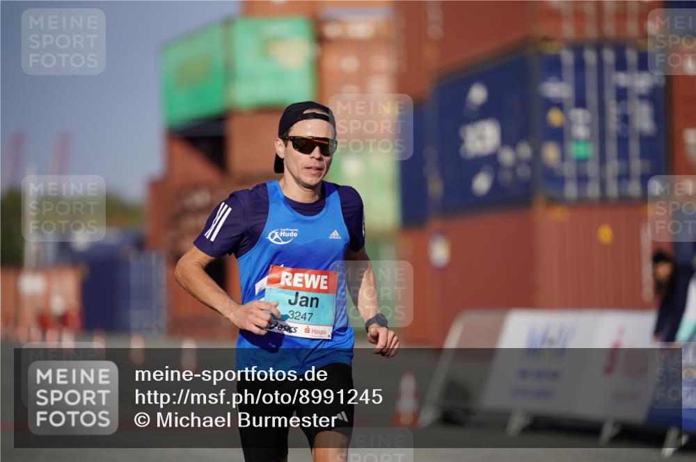 03.10.2025 - Köhlbrandbrückenlauf Michael Burmester http://msf.ph/oto/8991245 03.10.2025 09:43:53 Ziel 3247 meine-sportfotos.de