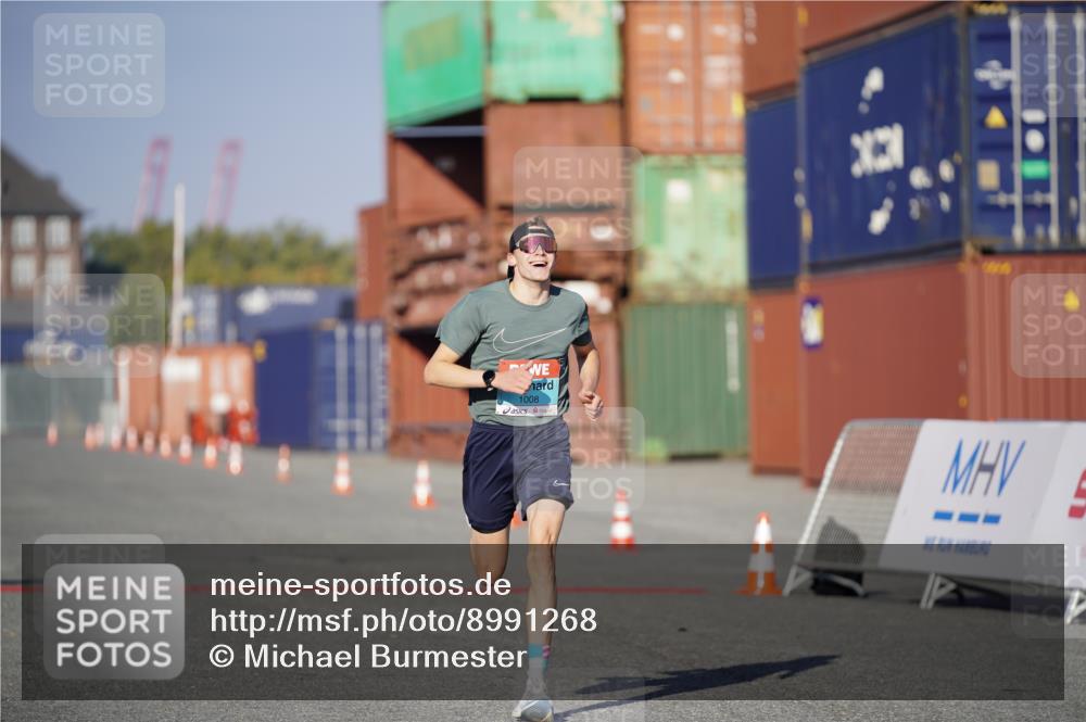 03.10.2025 - Köhlbrandbrückenlauf Michael Burmester http://msf.ph/oto/8991268 03.10.2025 09:44:29 Ziel 1008 meine-sportfotos.de