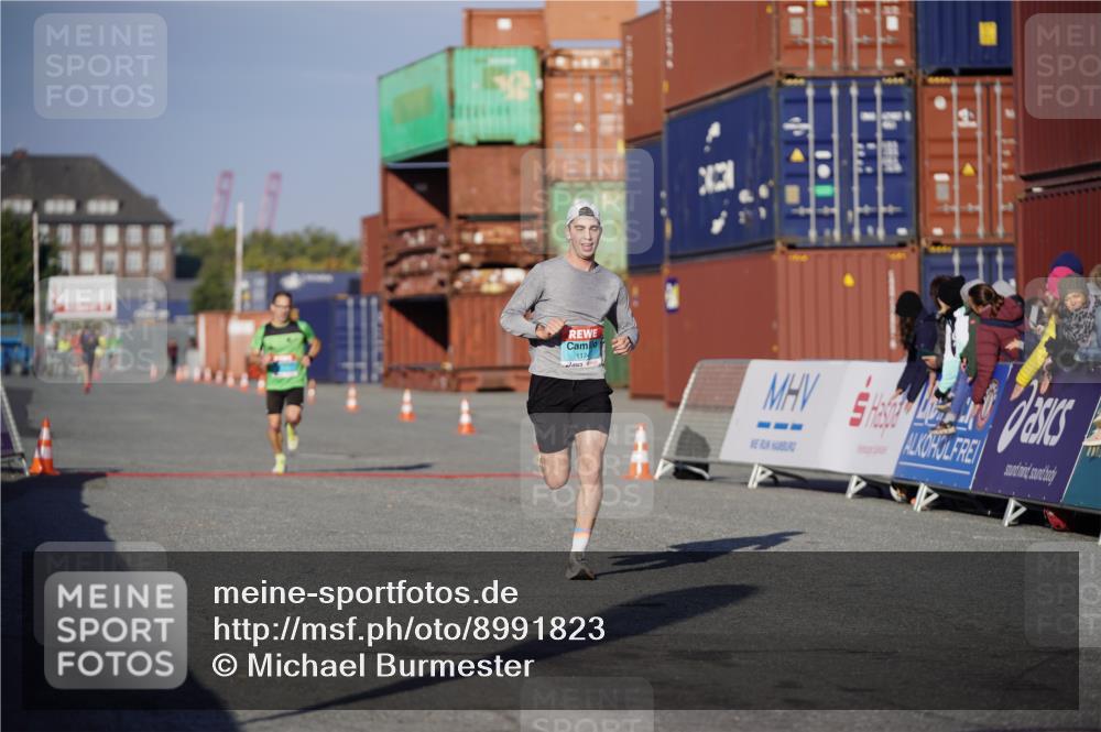 03.10.2025 - Köhlbrandbrückenlauf Michael Burmester http://msf.ph/oto/8991823 03.10.2025 09:50:18 Ziel 1174, 3463 meine-sportfotos.de
