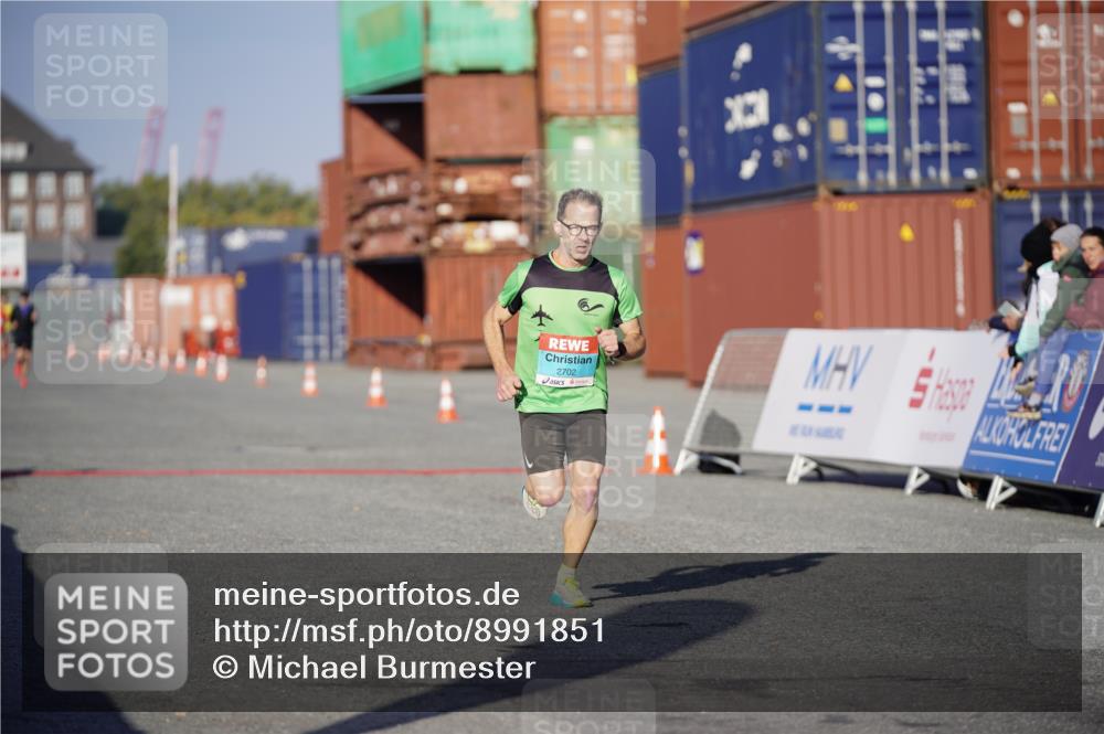 03.10.2025 - Köhlbrandbrückenlauf Michael Burmester http://msf.ph/oto/8991851 03.10.2025 09:50:22 Ziel 1174, 2702, 3463 meine-sportfotos.de