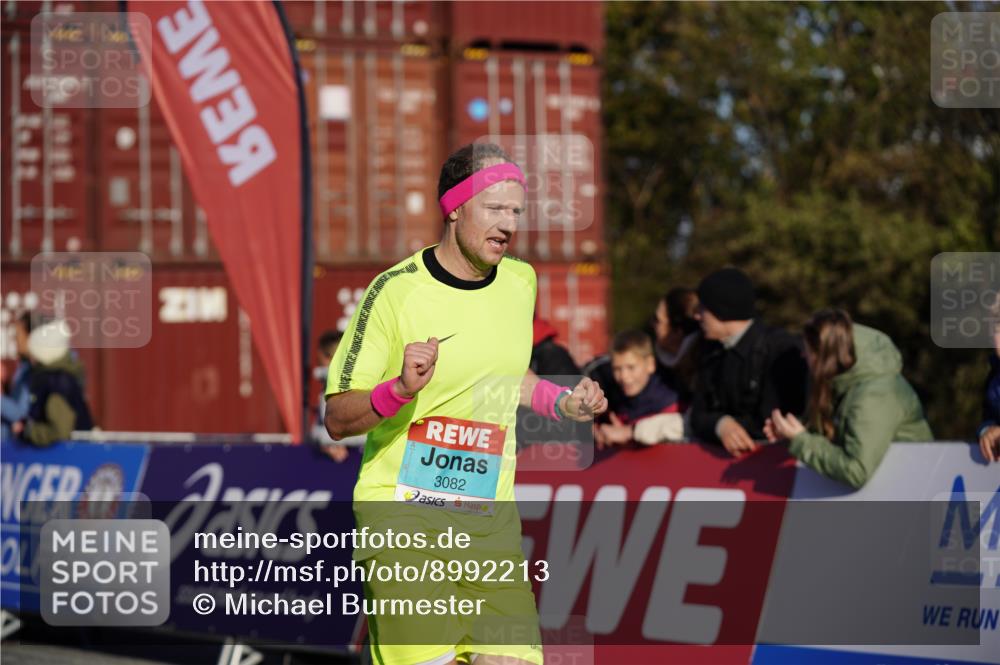 03.10.2025 - Köhlbrandbrückenlauf Michael Burmester http://msf.ph/oto/8992213 03.10.2025 09:51:22 Ziel 1032, 3082, 3401, 3740 meine-sportfotos.de