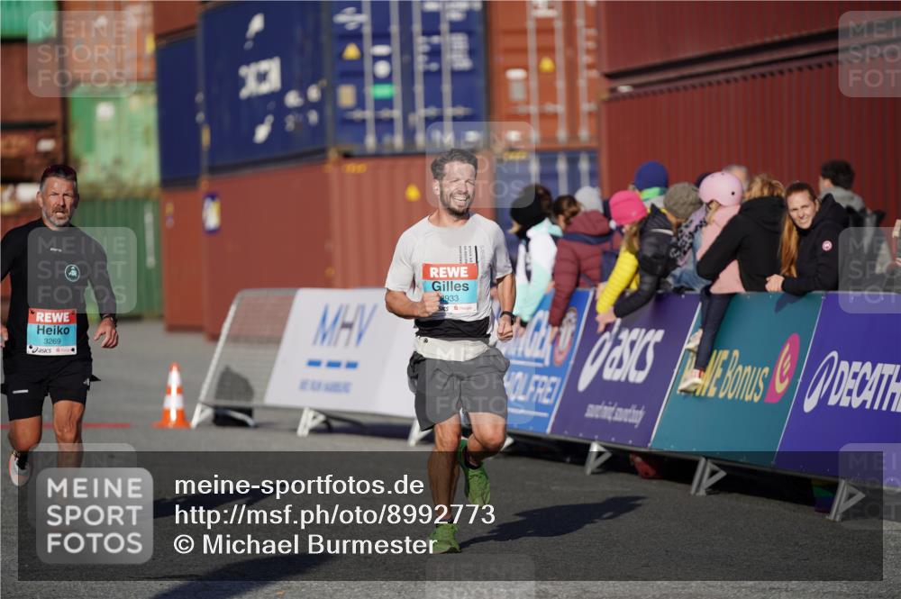03.10.2025 - Köhlbrandbrückenlauf Michael Burmester http://msf.ph/oto/8992773 03.10.2025 09:52:44 Ziel 2792, 2933, 3269, 3712 meine-sportfotos.de