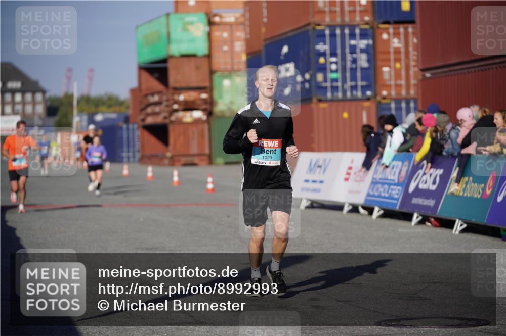 03.10.2025 - Köhlbrandbrückenlauf Michael Burmester http://msf.ph/oto/8992993 03.10.2025 09:53:12 Ziel 1012, 1029, 3618 meine-sportfotos.de