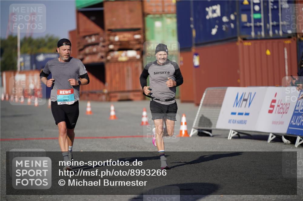 03.10.2025 - Köhlbrandbrückenlauf Michael Burmester http://msf.ph/oto/8993266 03.10.2025 09:54:09 Ziel 1037, 3785 meine-sportfotos.de