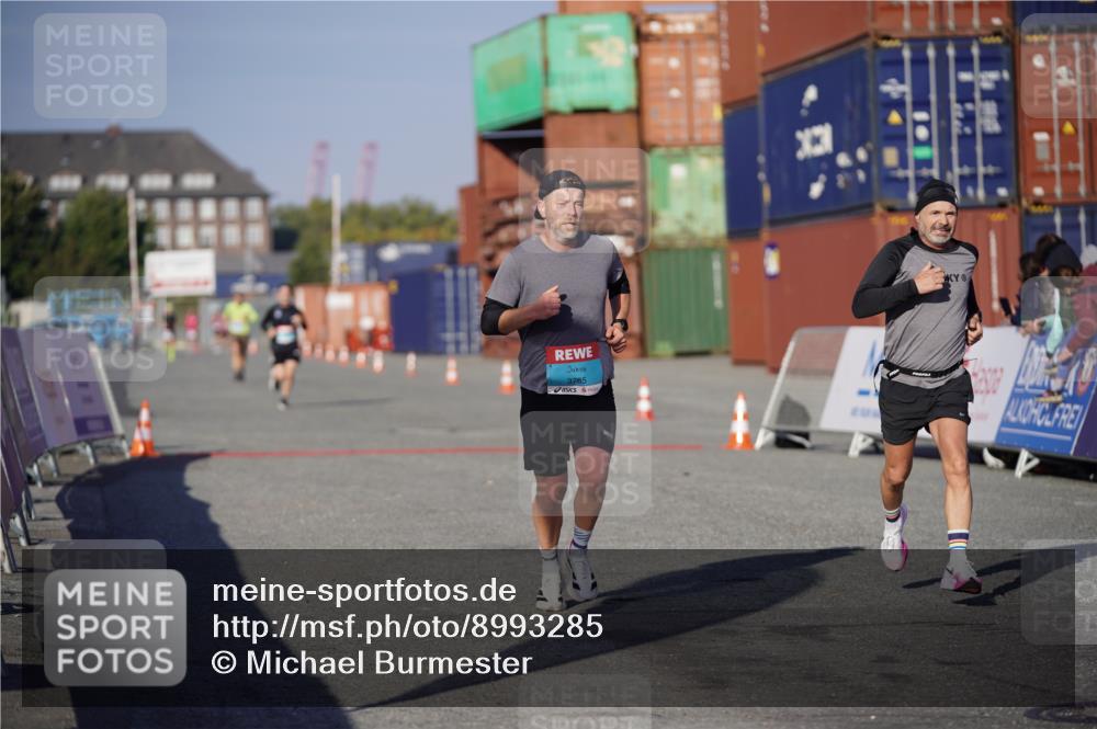 03.10.2025 - Köhlbrandbrückenlauf Michael Burmester http://msf.ph/oto/8993285 03.10.2025 09:54:10 Ziel 1037, 3785 meine-sportfotos.de