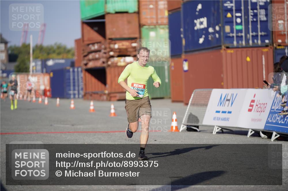 03.10.2025 - Köhlbrandbrückenlauf Michael Burmester http://msf.ph/oto/8993375 03.10.2025 09:54:25 Ziel 1061, 1462 meine-sportfotos.de