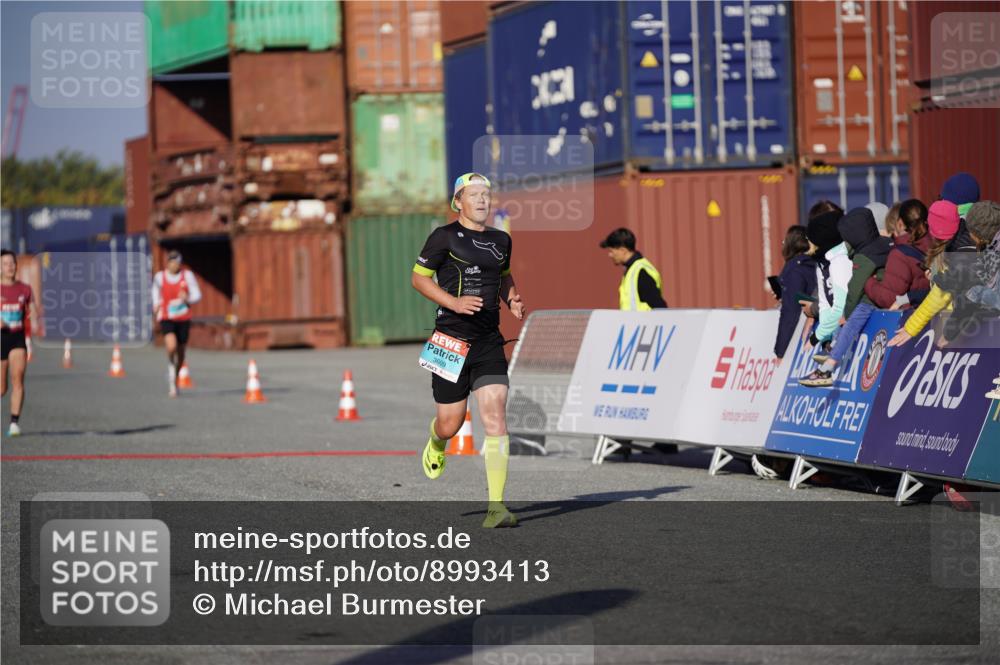03.10.2025 - Köhlbrandbrückenlauf Michael Burmester http://msf.ph/oto/8993413 03.10.2025 09:54:38 Ziel 3609 meine-sportfotos.de