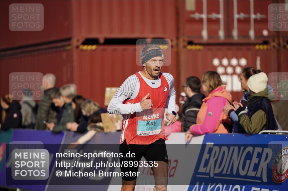 03.10.2025 - Köhlbrandbrückenlauf Michael Burmester http://msf.ph/oto/8993535 03.10.2025 09:54:50 Ziel 1268, 2961, 3193, 3376, 3527 meine-sportfotos.de