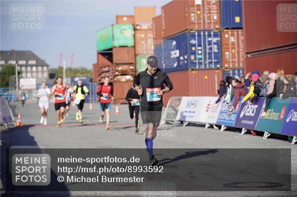 03.10.2025 - Köhlbrandbrückenlauf Michael Burmester http://msf.ph/oto/8993592 03.10.2025 09:54:56 Ziel 1268, 3083, 3193, 3288, 3490, 3527, 3628 meine-sportfotos.de