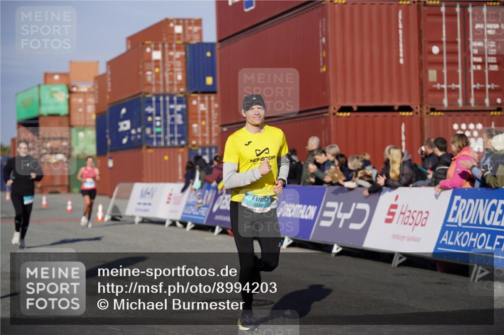 03.10.2025 - Köhlbrandbrückenlauf Michael Burmester http://msf.ph/oto/8994203 03.10.2025 09:55:57 Ziel 1020, 1036, 1095, 1224, 3143, 3181, 3249, 3332 meine-sportfotos.de