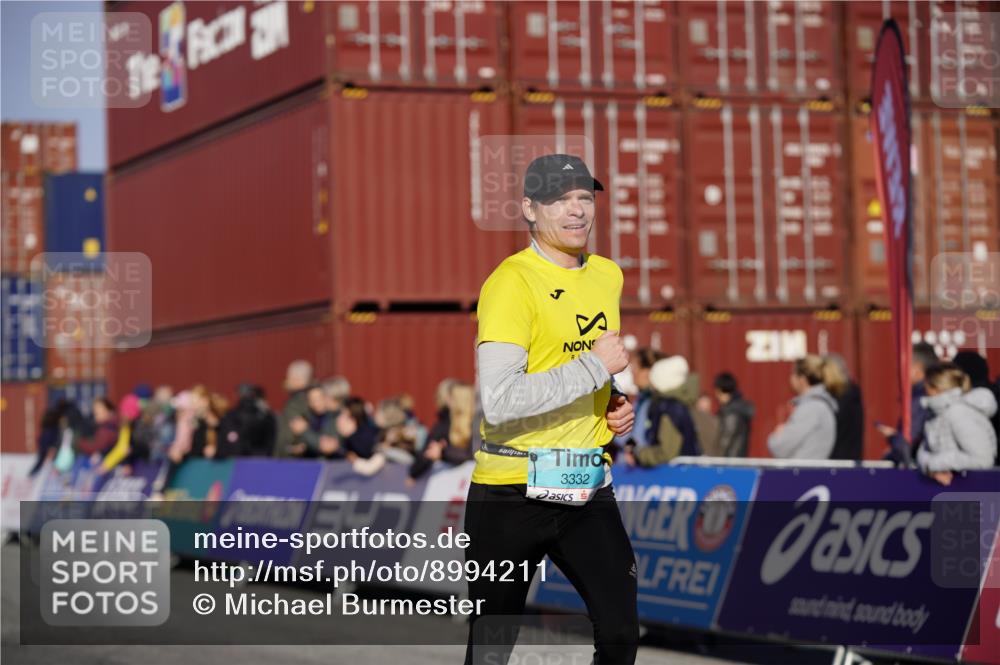 03.10.2025 - Köhlbrandbrückenlauf Michael Burmester http://msf.ph/oto/8994211 03.10.2025 09:55:58 Ziel 1020, 1036, 1095, 1224, 3143, 3181, 3249, 3332 meine-sportfotos.de