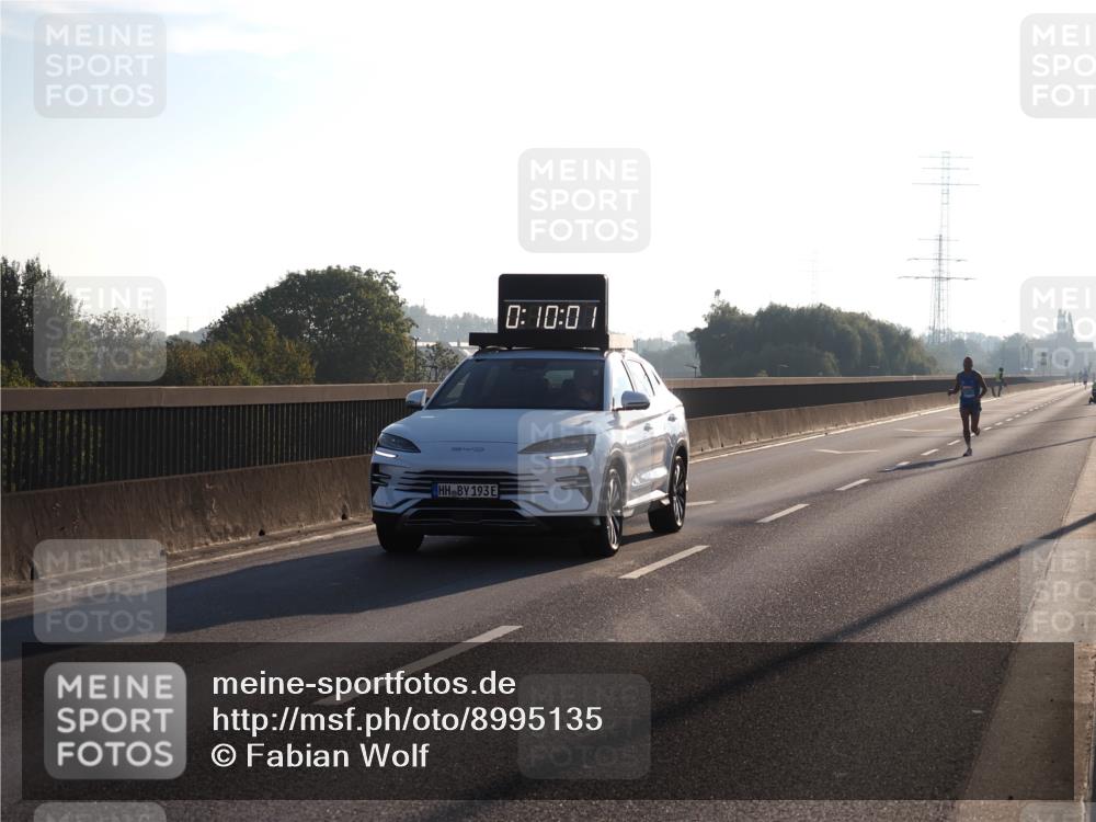 03.10.2025 - Köhlbrandbrückenlauf Fabian Wolf http://msf.ph/oto/8995135 03.10.2025 09:10:01 Position 3 193, 0, 10, 01 meine-sportfotos.de