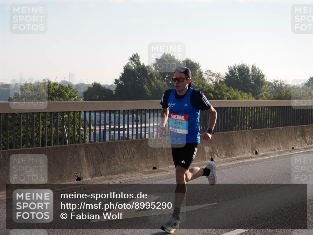 03.10.2025 - Köhlbrandbrückenlauf Fabian Wolf http://msf.ph/oto/8995290 03.10.2025 09:10:44 Position 3 3247 meine-sportfotos.de