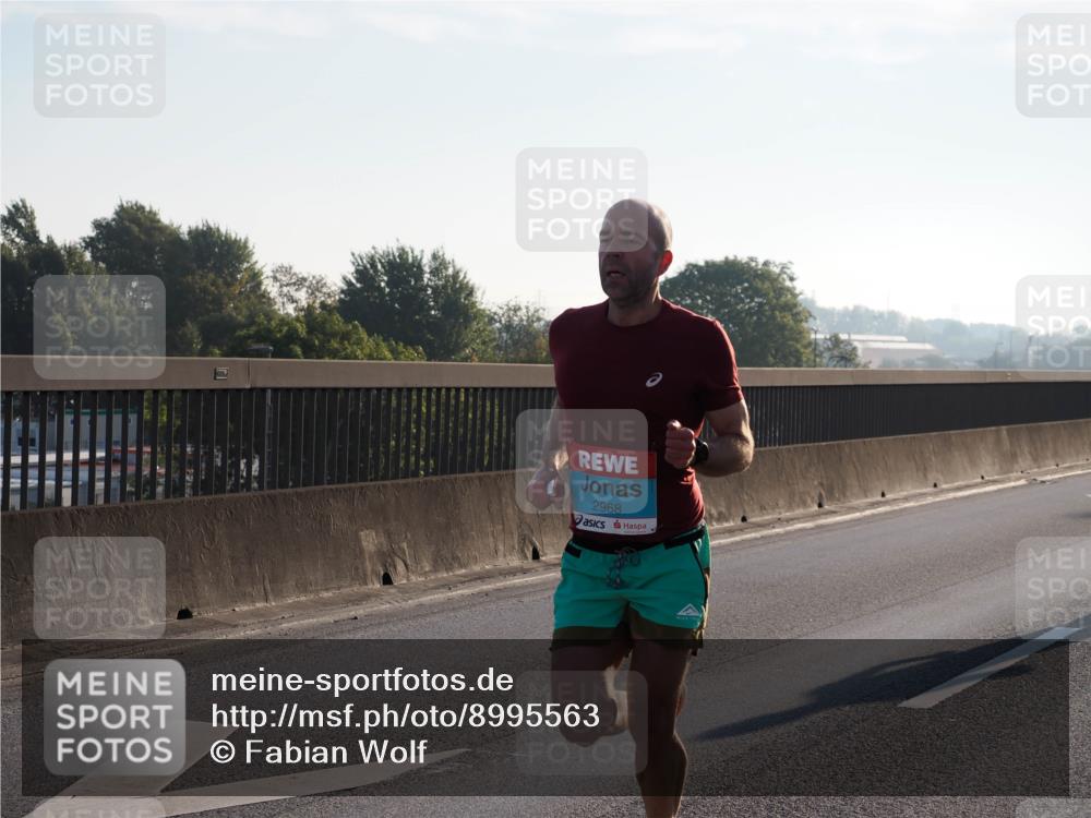 03.10.2025 - Köhlbrandbrückenlauf Fabian Wolf http://msf.ph/oto/8995563 03.10.2025 09:11:20 Position 3 2968 meine-sportfotos.de