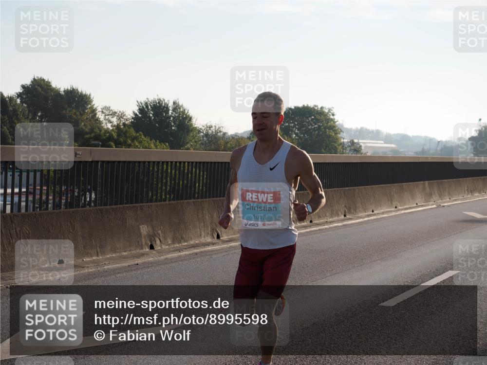 03.10.2025 - Köhlbrandbrückenlauf Fabian Wolf http://msf.ph/oto/8995598 03.10.2025 09:11:22 Position 3 1013 meine-sportfotos.de