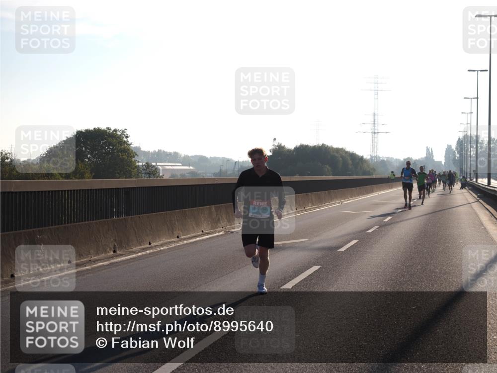 03.10.2025 - Köhlbrandbrückenlauf Fabian Wolf http://msf.ph/oto/8995640 03.10.2025 09:11:49 Position 3  meine-sportfotos.de